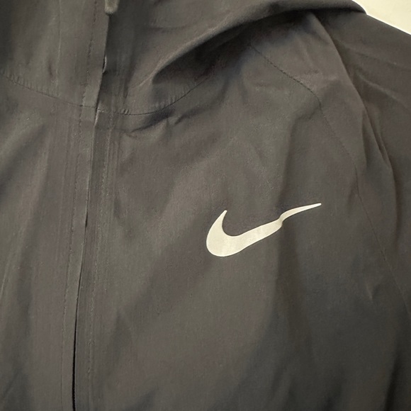 Nike zonal aeroshield running jacket - Picture 5 of 7